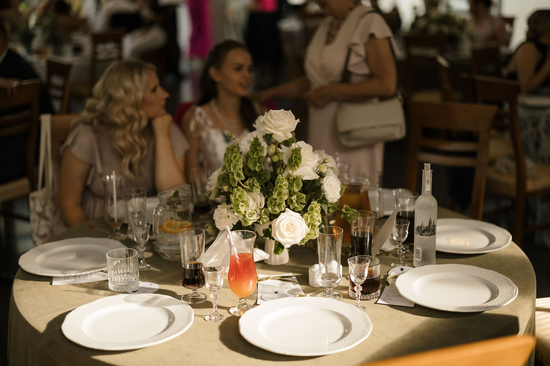 dekoracja weselna stołów